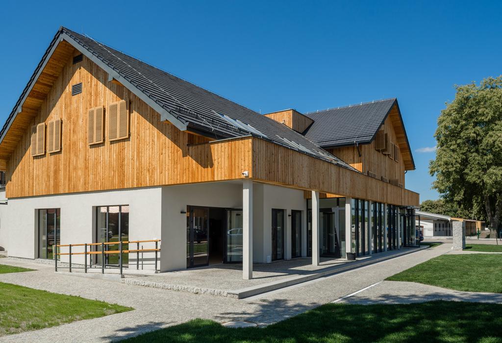 Hotel Naturum Milicz Luaran gambar